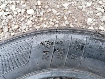 Kleber 215/60R16 - 3