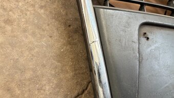 Maska/grill audi A6 4F0853651S - 3