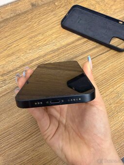 Apple iPhone 14 128 GB - 3