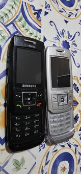 Samsung e250 - 3