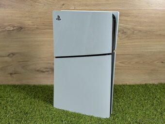 Sony Playstation 5 Slim, mechanika, 1 ovládač, 3 hry - 3