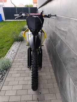 Suzuki RMZ 250 - 3
