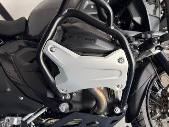 BMW r1300gs adventure bočné ochranné plechy - 3