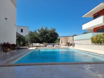 CHORVÁTSKO - Luxusný dom s troma apartmánmi - VODICE - 3