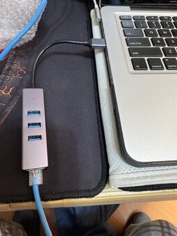 3x USB 3.1 HUB s Ethernetom 1Gb/s + spätná kompatibilita USB - 3