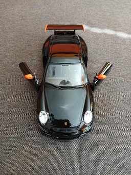 Porsche 911 GT3 RS (997) 1/24 Welly - 3