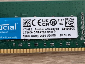 Predám pamäť Crucial 16G DDR4 - 2666 UDIMM 1.2V CL19 - 3