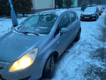 Predám Opel corsa 1.0 - 3