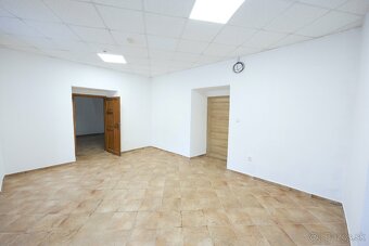 Kancelárske a obchodné priestory KNM - 3