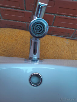 Závesný bidet s batériou - 3