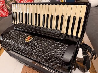 Predám Royal standard Montafana - 3