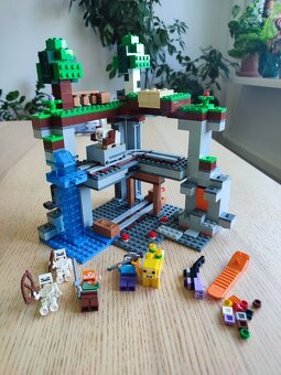 21169 Lego Minecraft - Prvé dobrodružstvo - 3