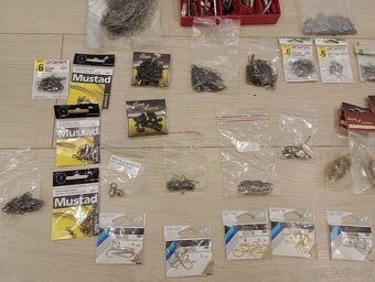 mikina BANK BOUND -nova, rybarske veci.,blinkre,nastrahy... - 3