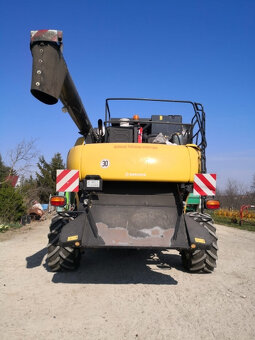 Kombajn New Holland CR 9080 - 3