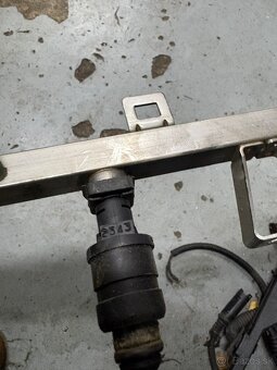 Palivová lišta + vstreky BMW m54 - 3