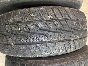Predám zimné pneumatiky 205/55 R 16 . - 3