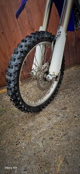 Motorka Yamaha YZF 250 - 3