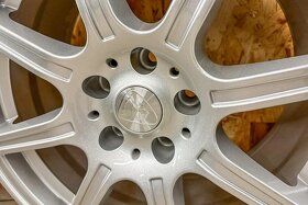 Hliníkový disk Aluett42Z8. 17 palcov - 3