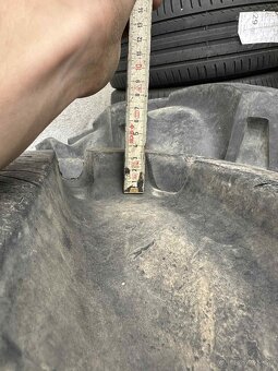 Özka 16.9 r34 pneumatiky - 3
