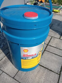 Shell Rimula R5 LE 10W-30, syntetický motorový olej 20L - 3