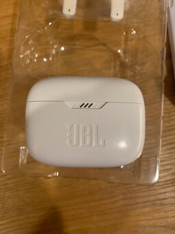 JBL TUNE 230NC - 3
