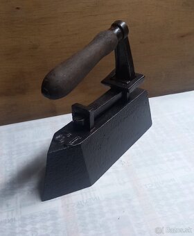 Starožitná žehlička - 3