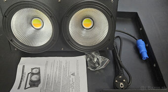 BLINDER scénický reflektor 2x125W COB LED WW/CW NOVÝ - 3