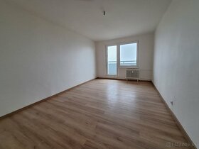 Predám veľký 2 izbový byt s balkónom v Tornali - 3