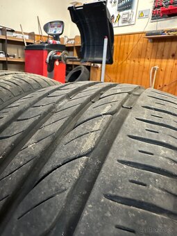 215/45 R16 - 3
