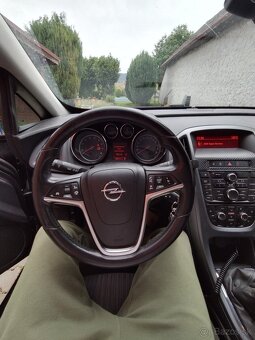 Opel astra gtc - 3