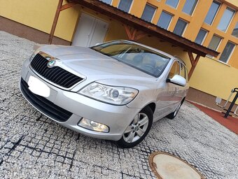 Škoda Octavia Combi 2.0 TDI 4x4 DSG Kožený interiér - 3