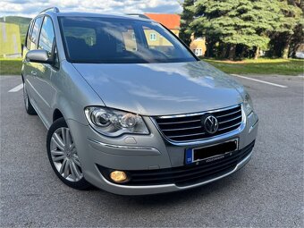 VW Touran HIGHLINE 2.0Tdi 125kw 170Ps Rok 2009 - 3