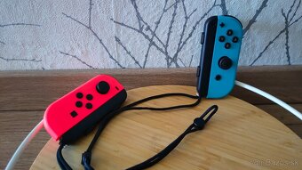 🎮 Joy-Con ovládače + nabíjačka pre Nintendo Switch TOP stav - 3