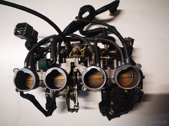 Vstrekovacia rampa yamaha r1 - 3
