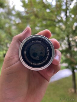 Olympus M.Zuiko Micro 4/3 - 3