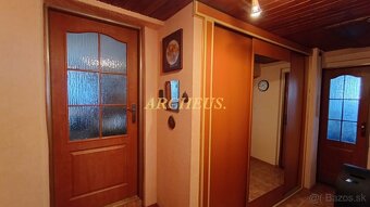 NA PREDAJ 3-IZBOVÝ RODINNÝ DOM, POZEMOK 294 M2, PIEŠŤANY - 3