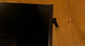 Mechanicky poškodený televízor Hisense - 3