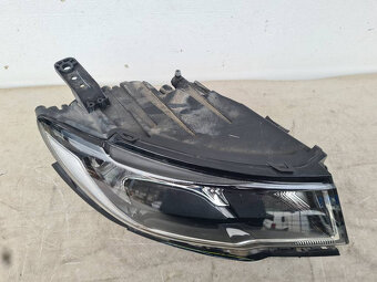 JEEP Compass 2016- prave predné svetlo - 3