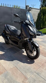 Predám yamaha xmax 300 - 3