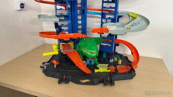 Hot Wheels City Garáž s T-Rexem - 3