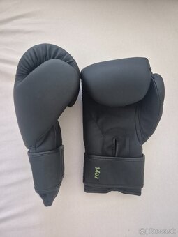 Boxerské rukavice Venum - 3