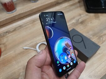 Asus zenfone 9 - 3