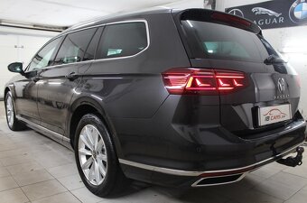 Volkswagen Passat Variant 2.0 TDI EVO Elegance DSG - 3