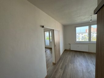 Predaj 1-izbový byt s balkónom po rekonštrukcii - 3