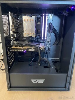 Ryzen 7 5700x3D / 3060 / 32GB RAM - 3