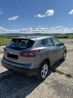 Nissan Qashqai s motorom benz. MR16 2017 - 3