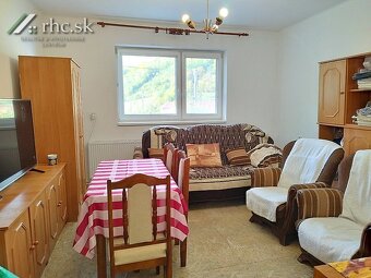 DOM V MALEBNEJ DEDINKE - KORUNKOVÁ, OKR. SP - 3