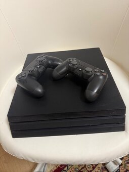 Predám Playstation 4 Pro 1 TB - 3