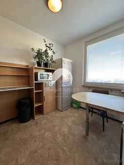 Reality KOMPLEX s.r.o. ponúka na PRENÁJOM garsónku priamo v  - 3