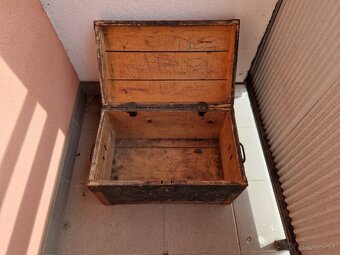 Predam staru drevenu truhlicu - 3